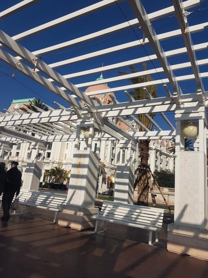 Nice Large 2Br Sunny 20 Meter Terrace Parking Beach Shops Exteriér fotografie